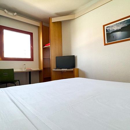 Hotel Iris Guadalajara Bagian luar foto