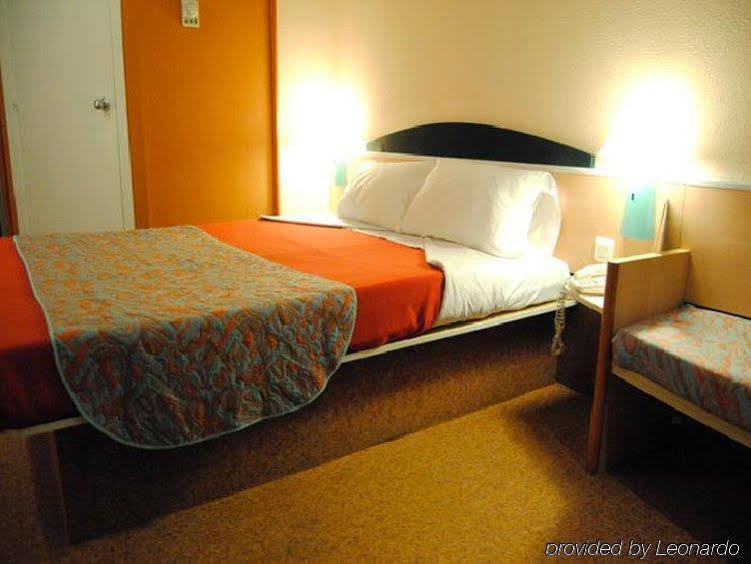 Hotel Iris Guadalajara Bagian luar foto